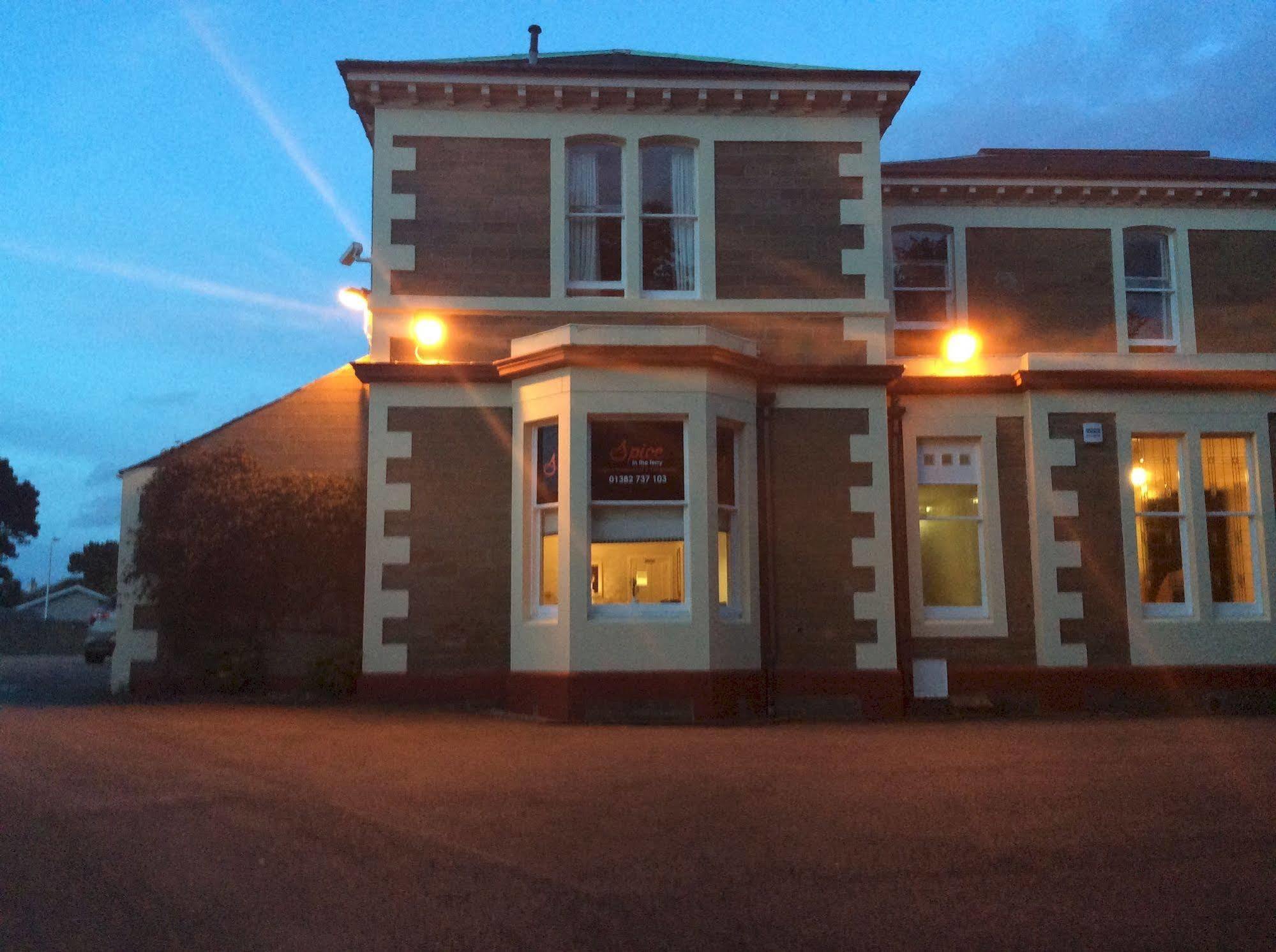 Taychreggan Hotel Dundee Exterior photo